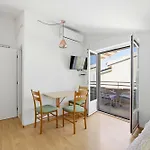 Daire Vukadin Makarska
