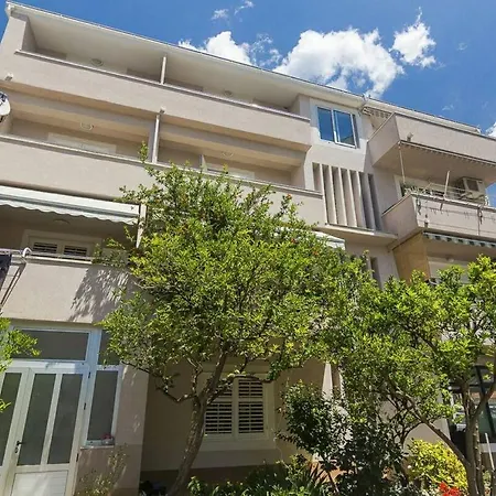 Vukadin Apartment
