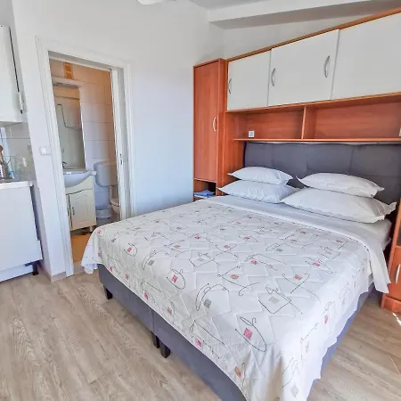 Apartment Vukadin *