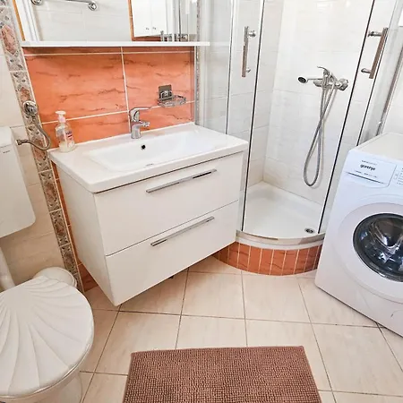 Vukadin Μακάρσκα